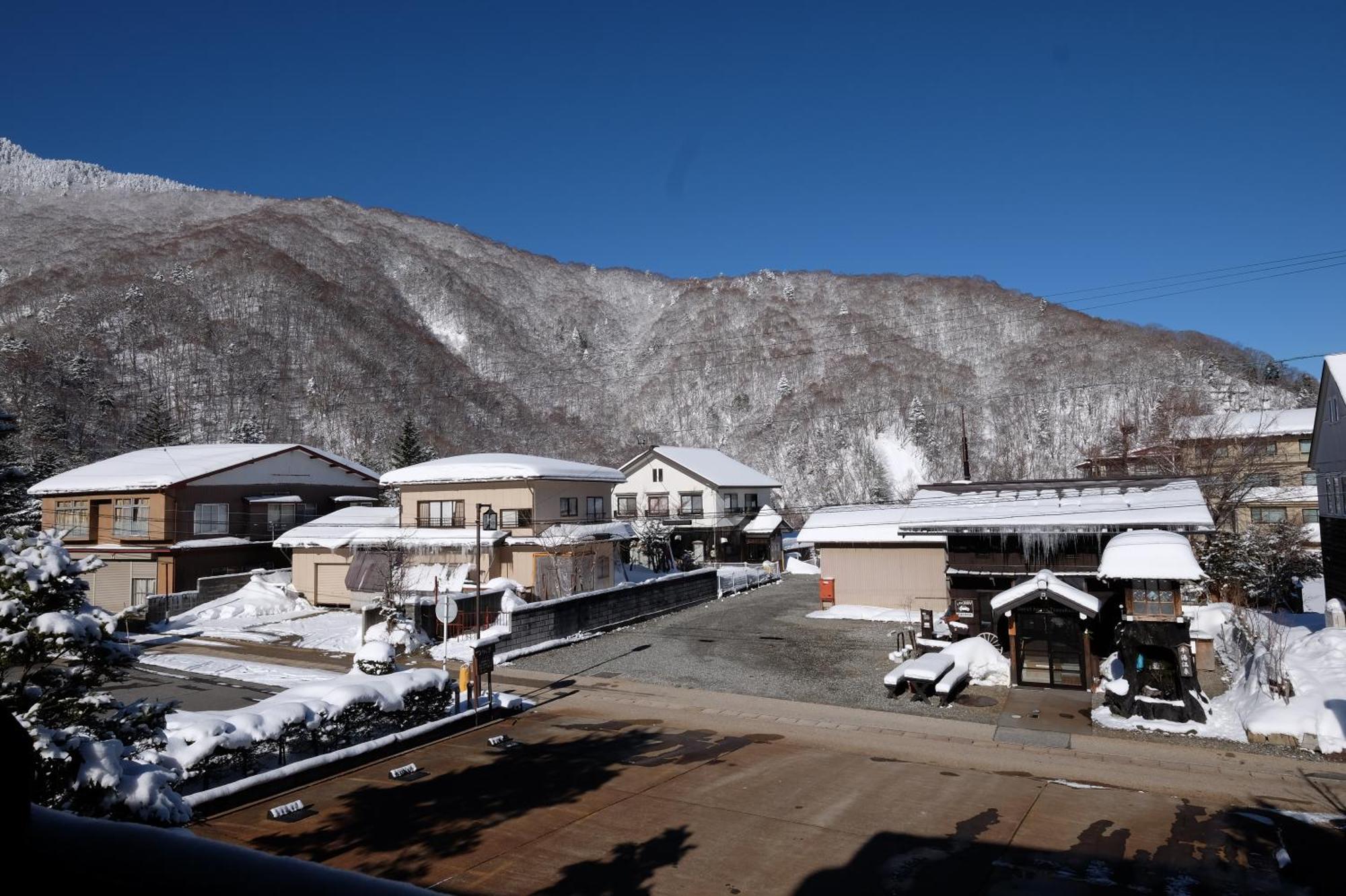 Tsuyukusa Takayama  Cameră foto